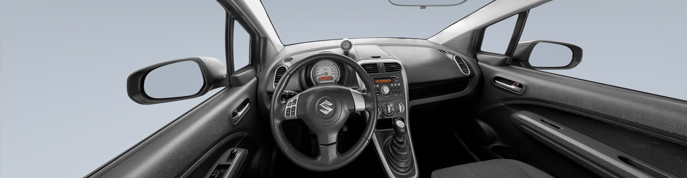 Suzuki Splash interior in 360°